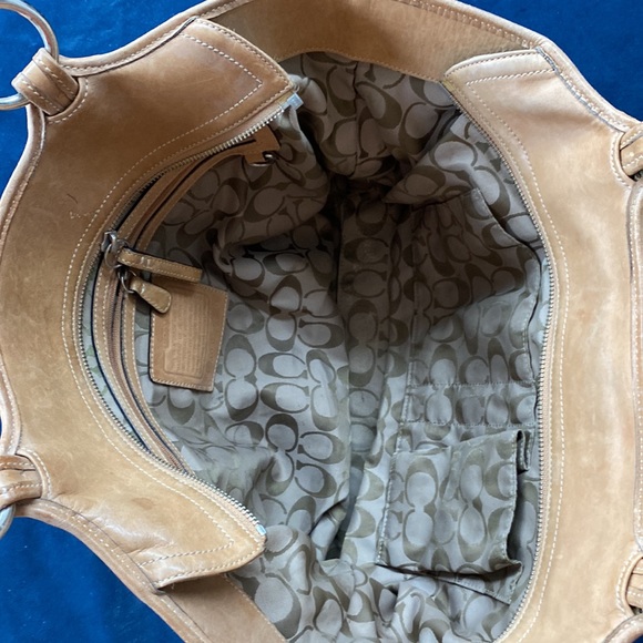 100% AUTHENTIC COACH Large Leather Tote Bag 👜 - Picture 6 of 8